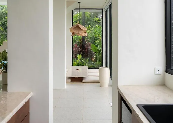Umi Luxury Uluwatu (Bali)